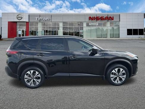 Used 2023 Nissan Rogue SV FWD image 8