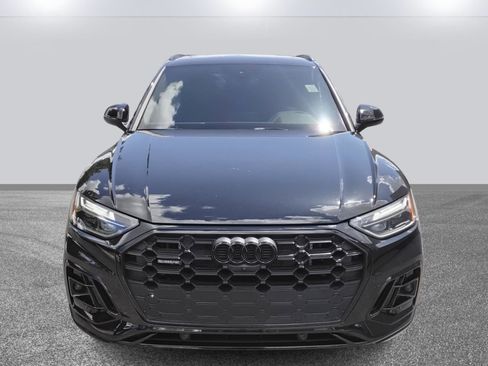 Certified 2024 Audi Q5 e Premium Plus w/ Premium Plus Package image 2