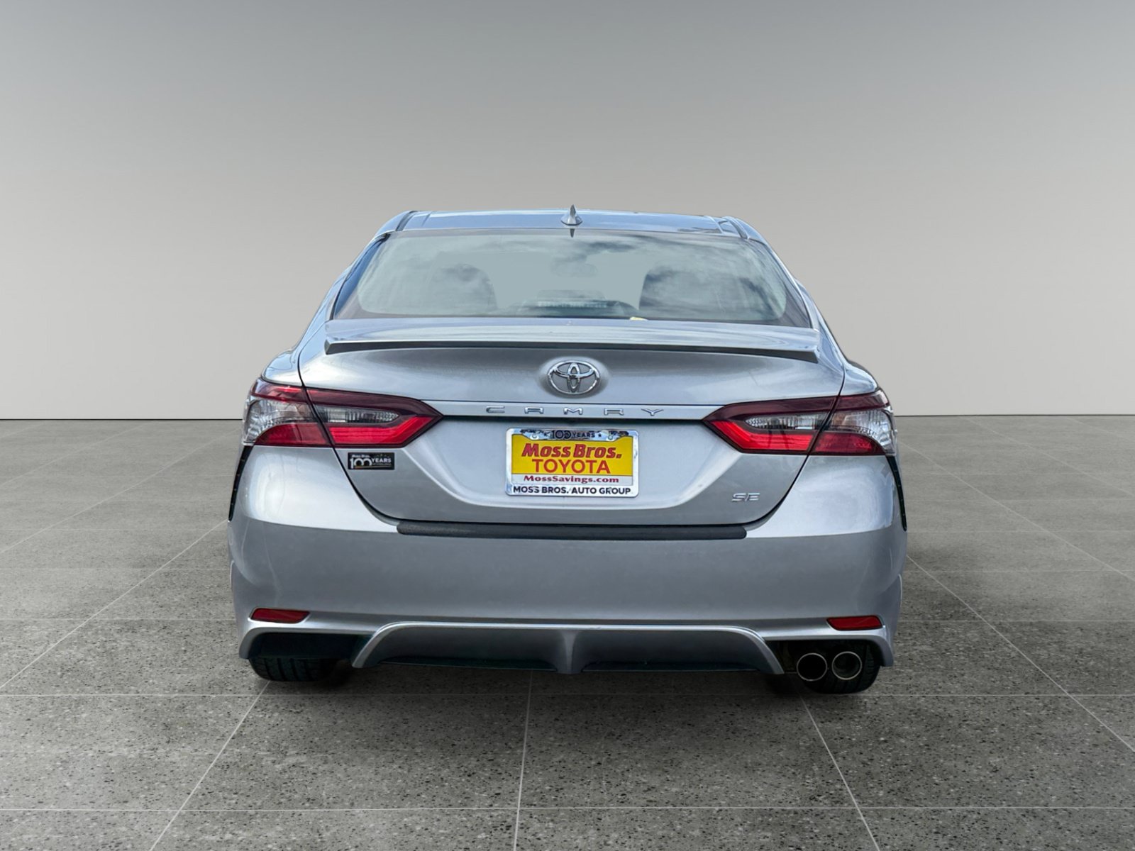 Used 2024 Toyota Camry SE FWD image 4