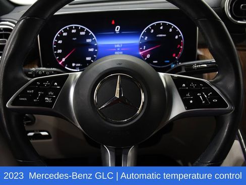 Used 2023 Mercedes-Benz GLC 300 4MATIC image 11