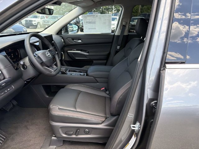 New 2026 Nissan Pathfinder SL AWD/4WD image 14