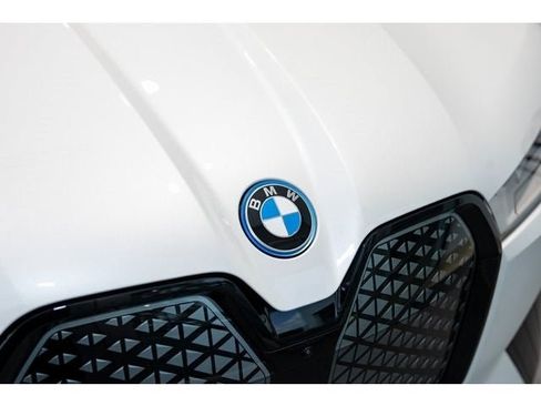New 2025 BMW iX xDrive50 w/ Premium Package image 46