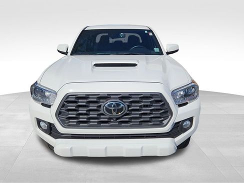 Used 2023 Toyota Tacoma TRD Sport w/ Advanced Technology Package image 2