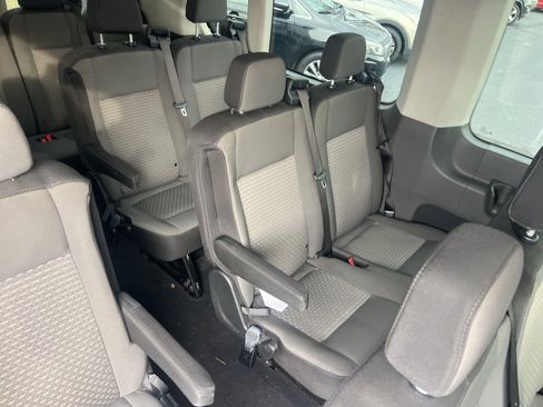 Used 2022 Ford Transit 350 XLT image 9