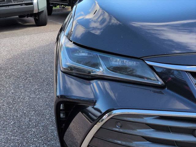 Certified 2019 Toyota Avalon Limited w/ Advanced Safety Package FWD image 10