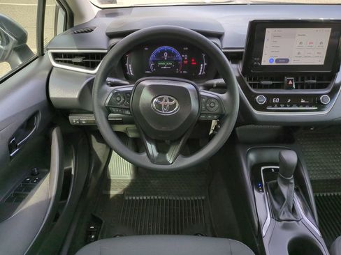 Used 2026 Toyota Corolla LE FWD image 15