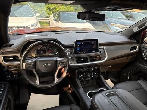 Used 2021 Chevrolet Suburban RST w/ Rear Media and Nav Package AWD/4WD image 11