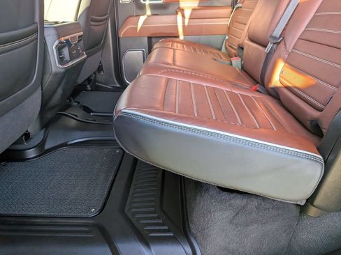 Used 2025 GMC Sierra 3500 Denali Ultimate AWD/4WD image 22