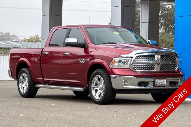 Used 2015 RAM 1500 Laramie w/ Convenience Group AWD/4WD image 2