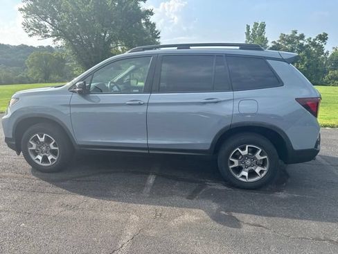 Used 2022 Honda Passport TrailSport image 7