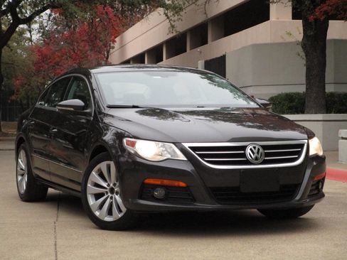 Used 2010 Volkswagen CC Sport image 20