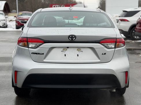 Used 2026 Toyota Corolla LE image 4