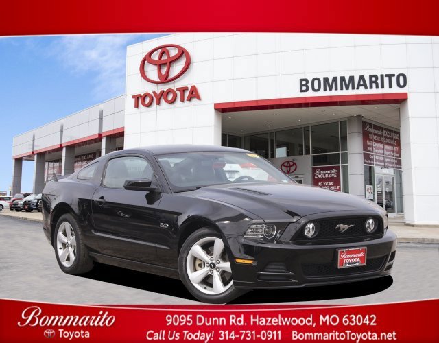 Used 2013 Ford Mustang GT Premium RWD image 1