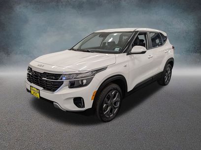 Used 2025 Kia Seltos LX