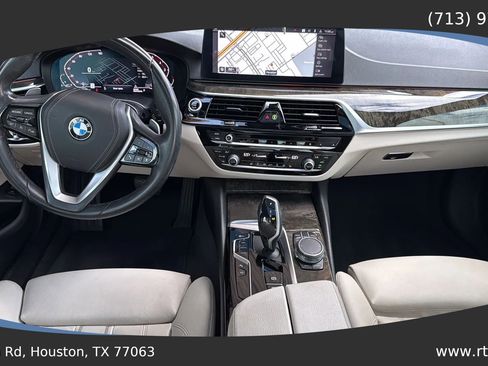 Used 2021 BMW 540i w/ Convenience Package image 37