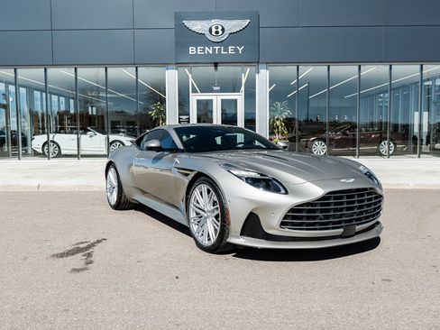 Used 2026 Aston Martin DB12 Coupe image 18