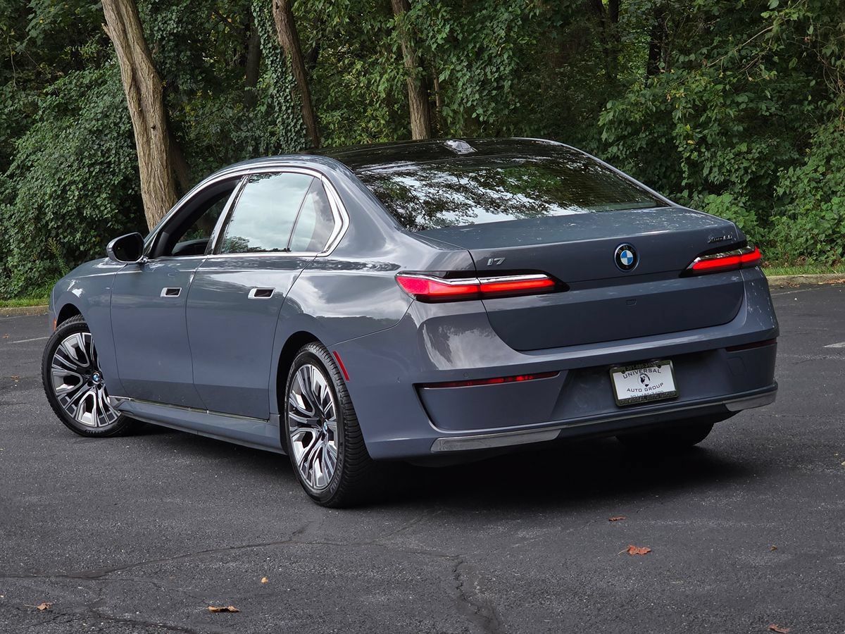 Used 2024 BMW i7 xDrive60 AWD/4WD image 84
