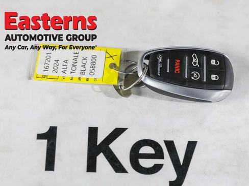 Used 2024 Alfa Romeo Tonale Veloce image 25