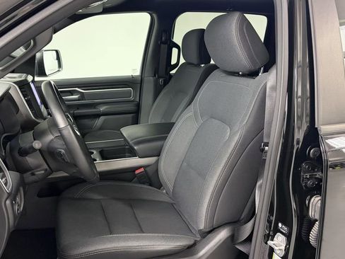 Used 2022 RAM 1500 Big Horn AWD/4WD image 14