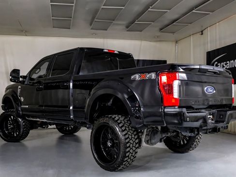 Used 2019 Ford F250 Lariat w/ Lariat Ultimate Package AWD/4WD image 10
