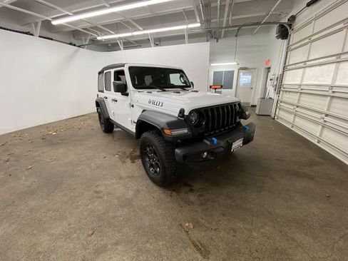 Used 2023 Jeep Wrangler Unlimited image 8