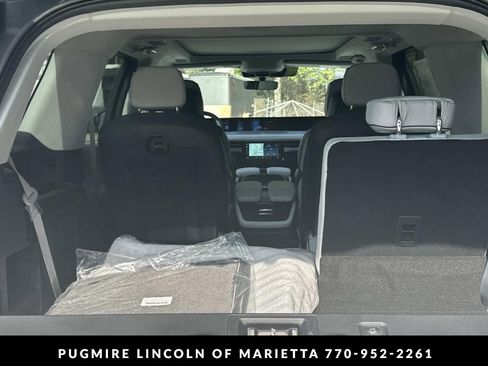New 2026 Lincoln Navigator Black Label AWD/4WD image 36