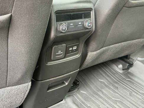 Used 2023 GMC Acadia SLE w/ Driver Convenience Package AWD/4WD image 23