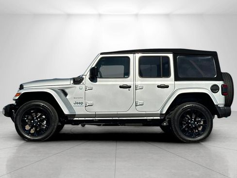 Used 2024 Jeep Wrangler Unlimited Sahara AWD/4WD image 6