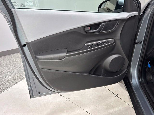 Used 2020 Hyundai Kona SE AWD/4WD image 8