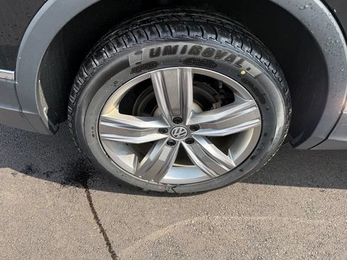 Used 2021 Volkswagen Tiguan SEL AWD/4WD image 15