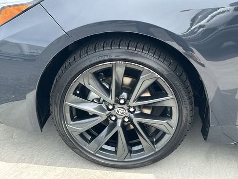 Certified 2025 Toyota Corolla SE w/ SE Premium Package FWD image 21