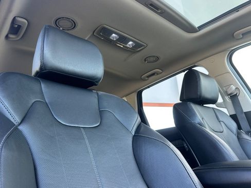 Used 2024 Kia Telluride EX image 22