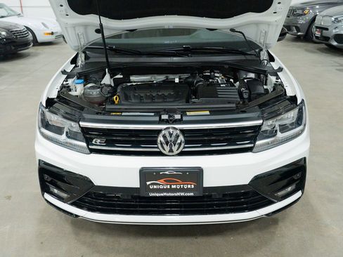 Used 2020 Volkswagen Tiguan SE R-Line w/ 3rd Row Seat Package image 54