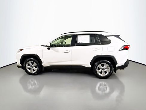 Certified 2019 Toyota RAV4 XLE w/ Convenience Package AWD/4WD image 4