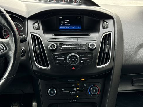 Used 2017 Ford Focus ST image 13