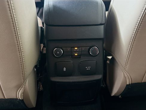 Used 2018 Ford Explorer Limited FWD image 26