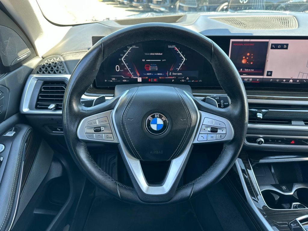 Used 2024 BMW X7 xDrive40i AWD/4WD image 61