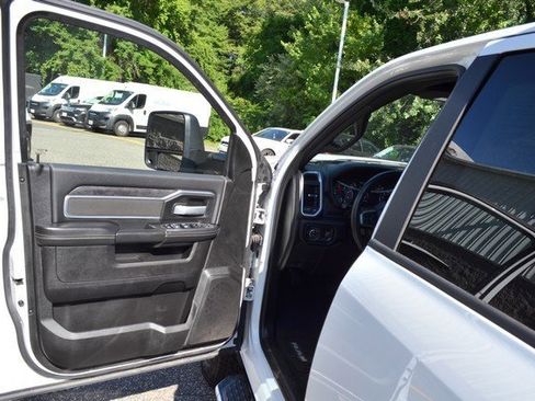 Used 2024 RAM 3500 Big Horn image 15