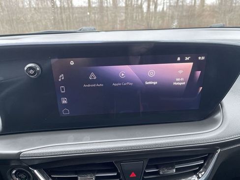 Certified 2025 Buick Encore GX Sport Touring w/ Comfort Package FWD image 14