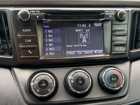 Used 2017 Toyota RAV4 LE w/ Carpet Mat Package FWD image 34