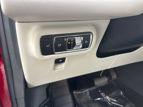 New 2026 Lincoln Nautilus Premier image 14