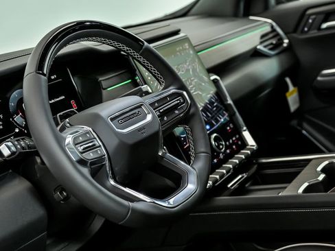 New 2026 GMC Acadia Denali w/ Super Cruise Package image 12