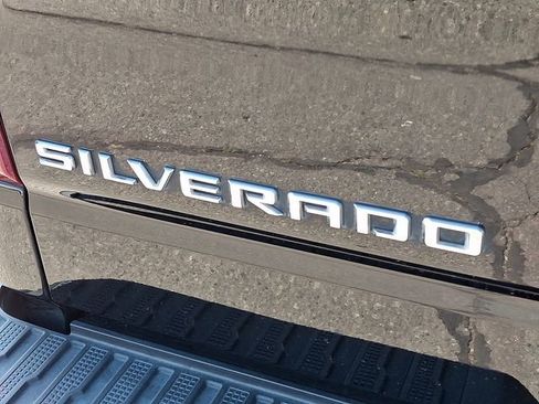 Used 2023 Chevrolet Silverado 1500 RST AWD/4WD image 23