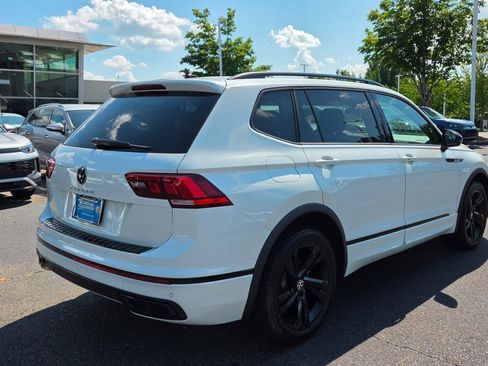 Certified 2023 Volkswagen Tiguan SE R-Line FWD image 5