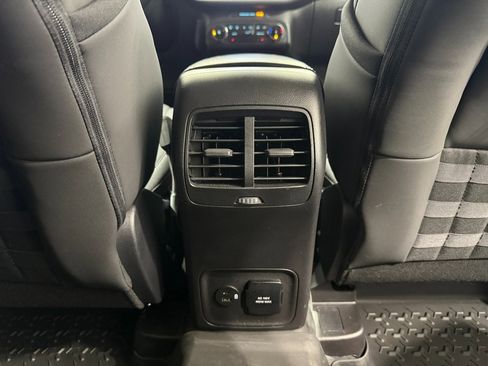 Used 2023 Ford Bronco Sport Badlands image 35