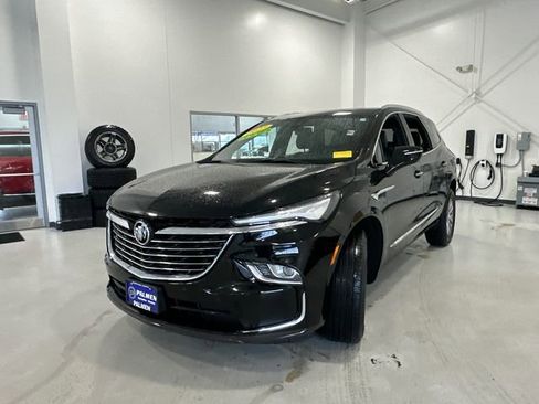 Certified 2023 Buick Enclave Essence image 12