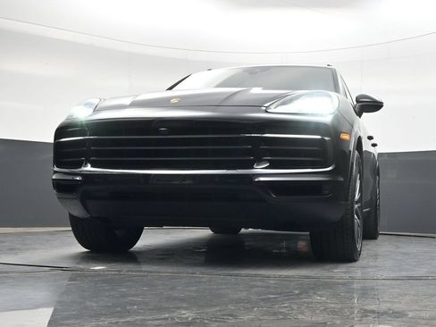 Used 2019 Porsche Cayenne AWD/4WD image 50