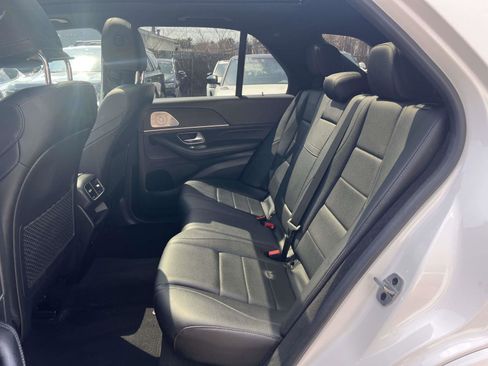 Used 2022 Mercedes-Benz GLE 350 4MATIC w/ AMG Line Exterior image 14