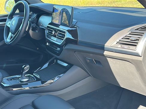 Certified 2024 BMW X3 xDrive30i w/ Premium Package image 22