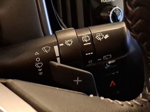 Certified 2023 Subaru Outback Premium image 26